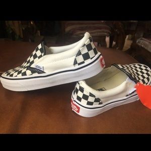 Checkered Vans Slip on